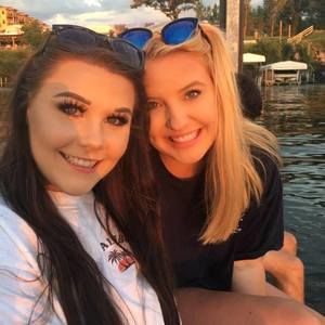 Meet your Posher, Sophie